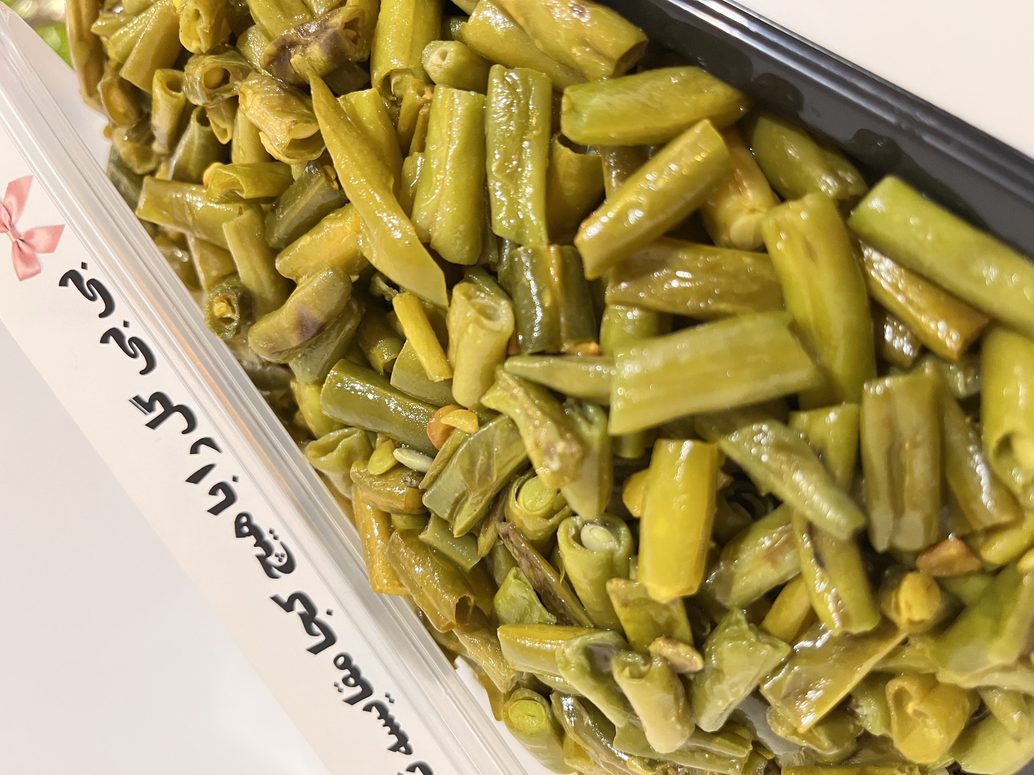 لوبیا سبز بخارپز و تفت داده بی‌بی‌گل